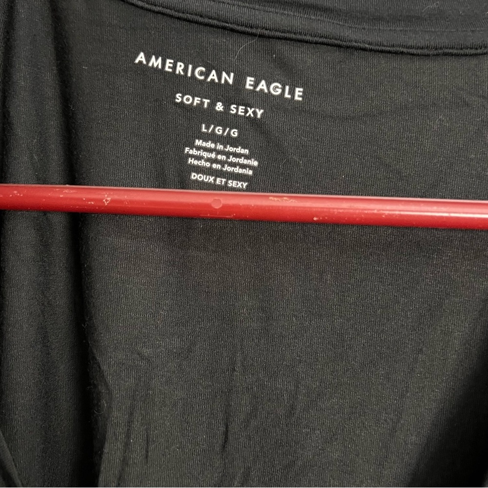 Women’s ae shirt - Picture 2 of 2
